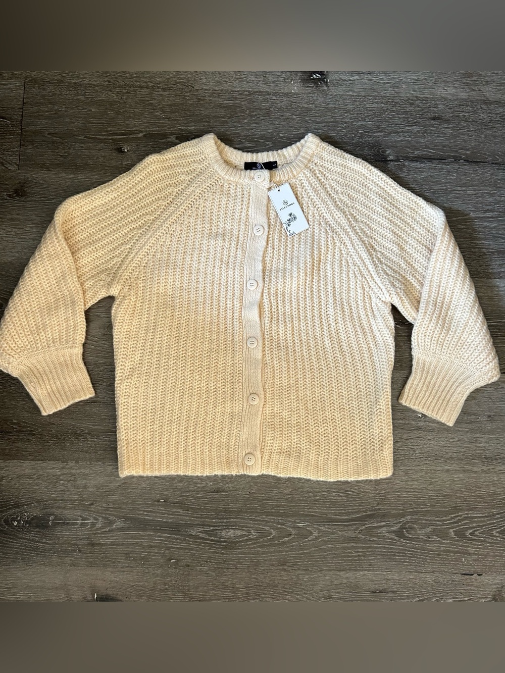 NWT L Lillusory Cream Acrylic Button Down Knit Soft Cozy Warm Neutral Sweater
